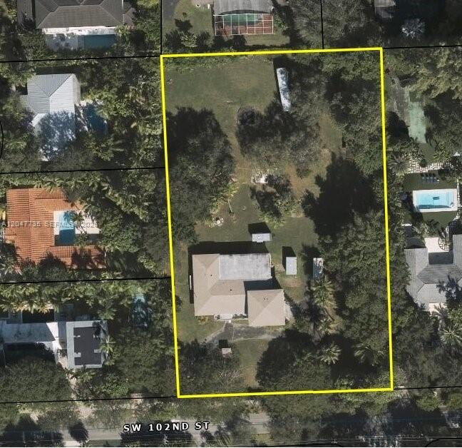 5865 SW 102nd St, Pinecrest FL 33156