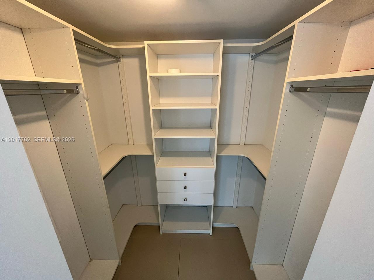 31 SE 6th St # 1004, Miami FL 33131 photo 4