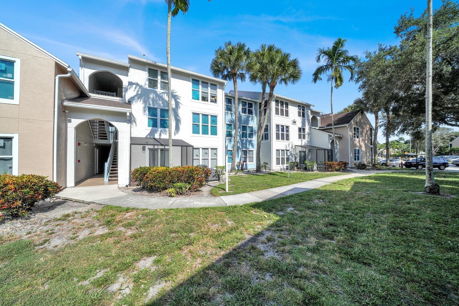 2319 N Congress Avenue # 22, Boynton Beach FL 33426 photo 2