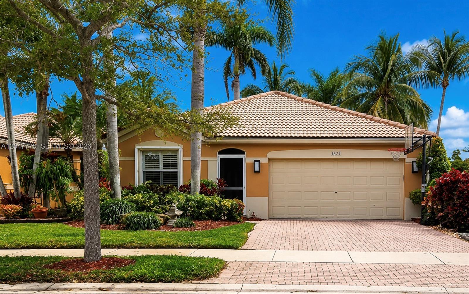 1674 Orion Ln, Weston FL 33327