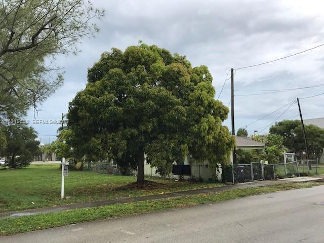 422 NW 7th Terrace, Fort Lauderdale FL 33311 photo 2