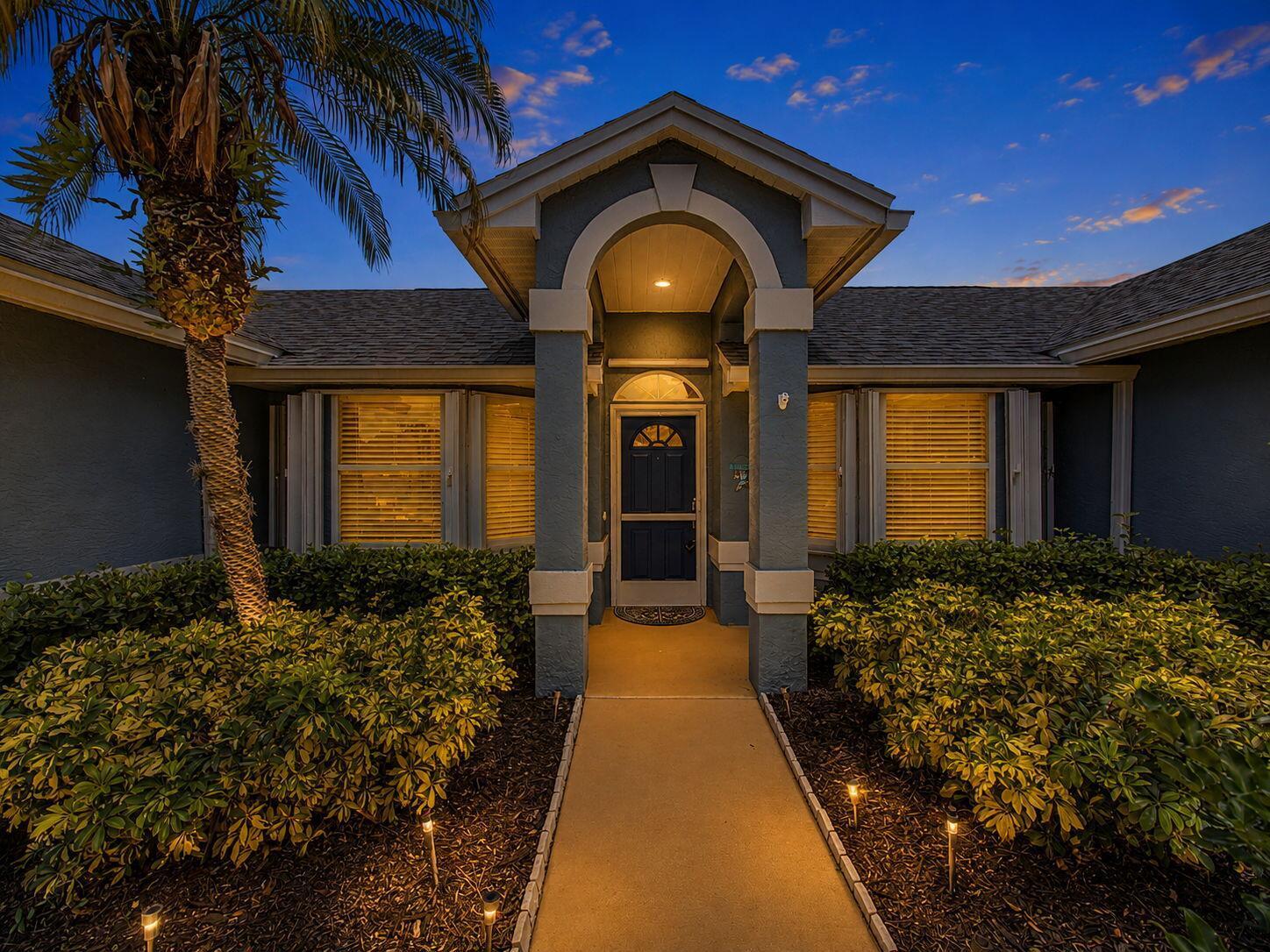371 NW Sherry Lane, Port St. Lucie FL 34986