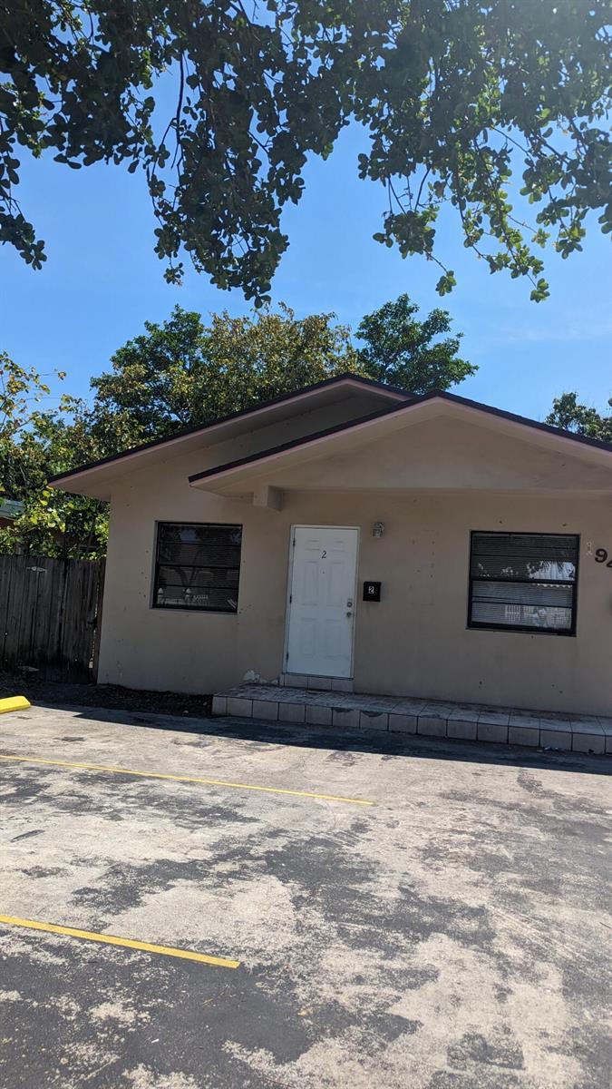 1944 Taft Street, Hollywood FL 33020 photo 2