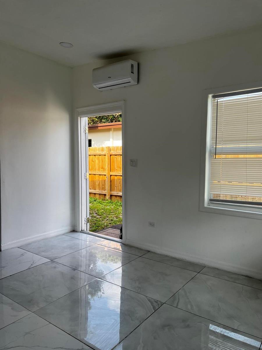 1212 NW 13th Court, Fort Lauderdale FL 33311 photo 5