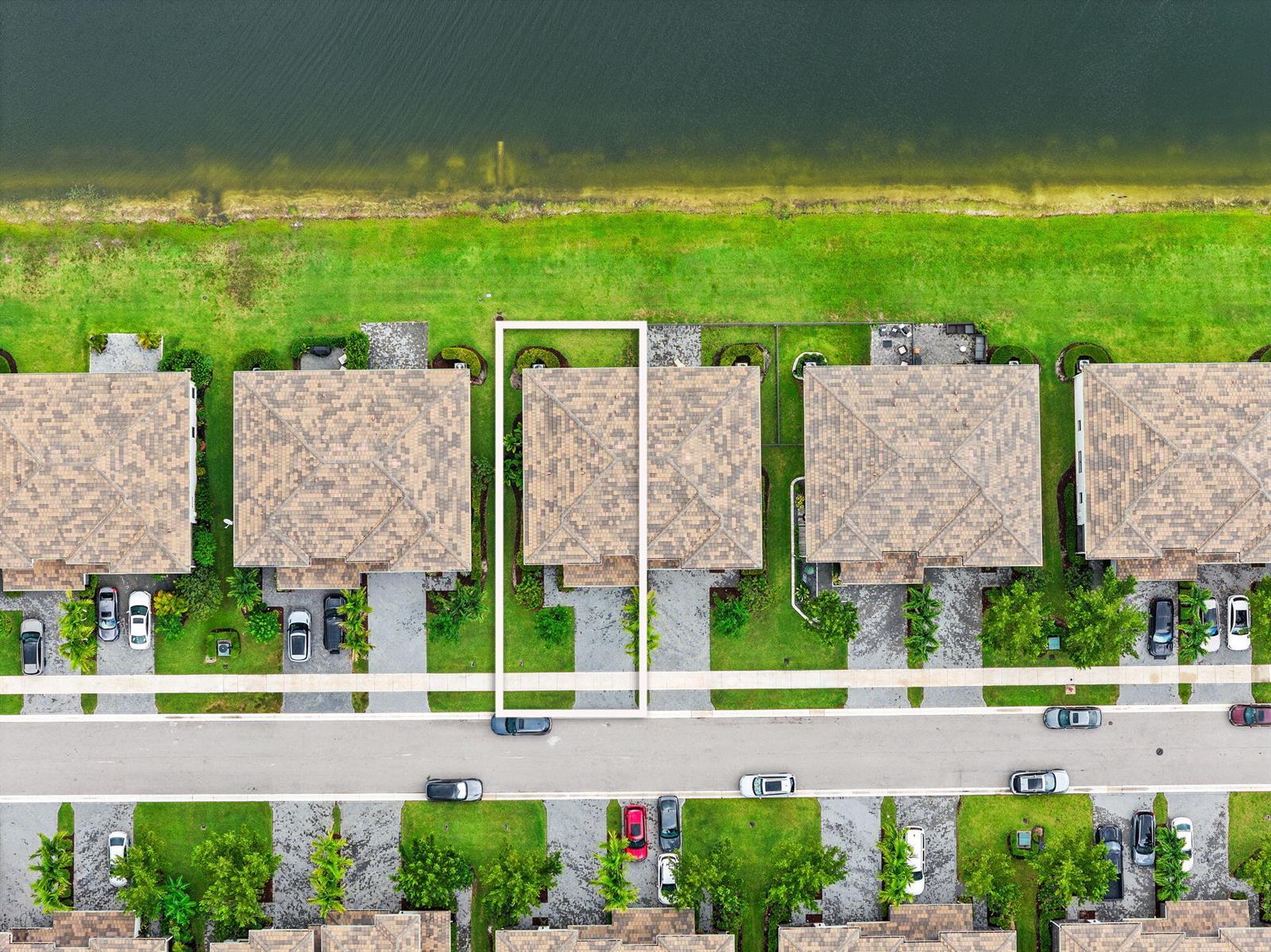 8697 Corvus, Lake Worth FL 33467 photo 2