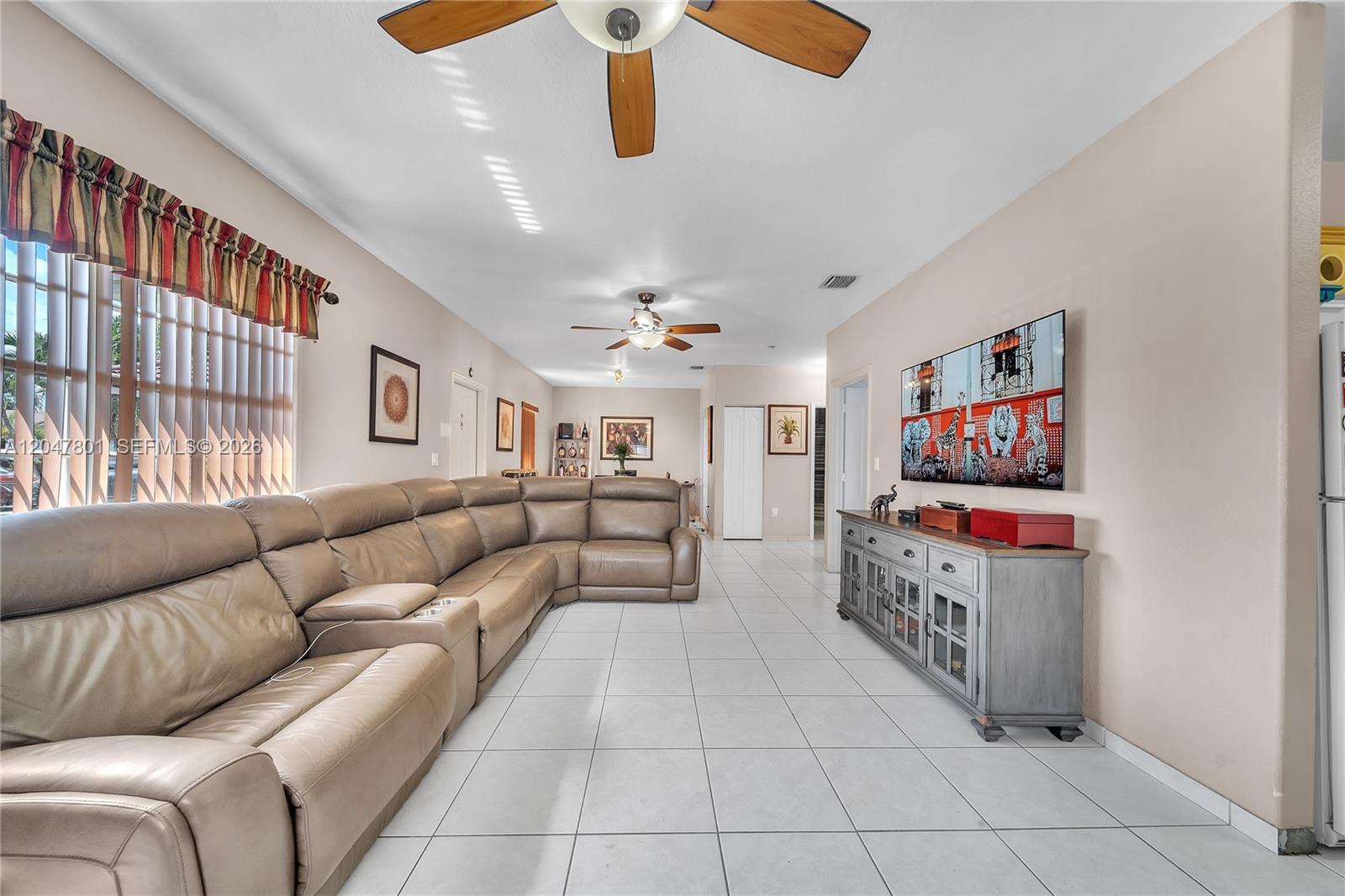 7565 N Augusta Dr # 7567, Hialeah FL 33015 photo 2