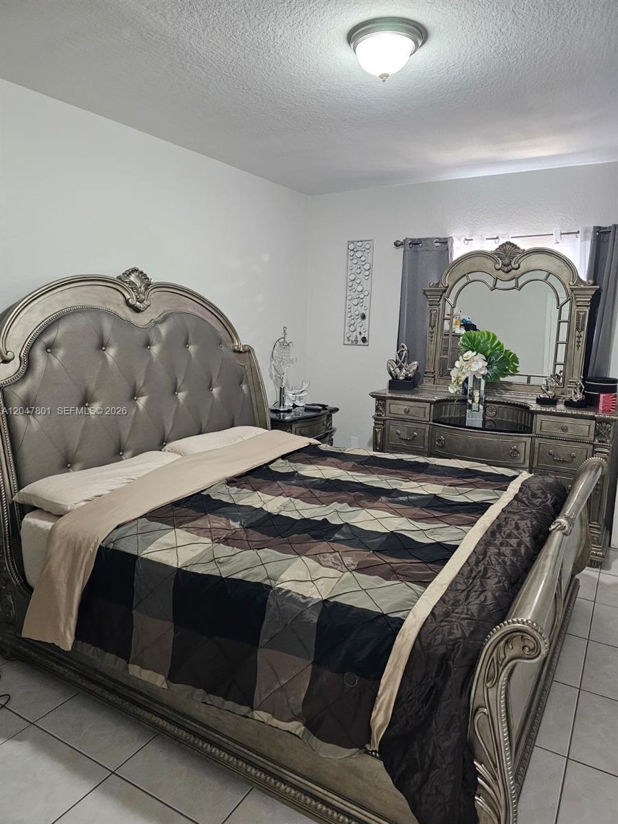 7565 N Augusta Dr # 7567, Hialeah FL 33015 photo 5