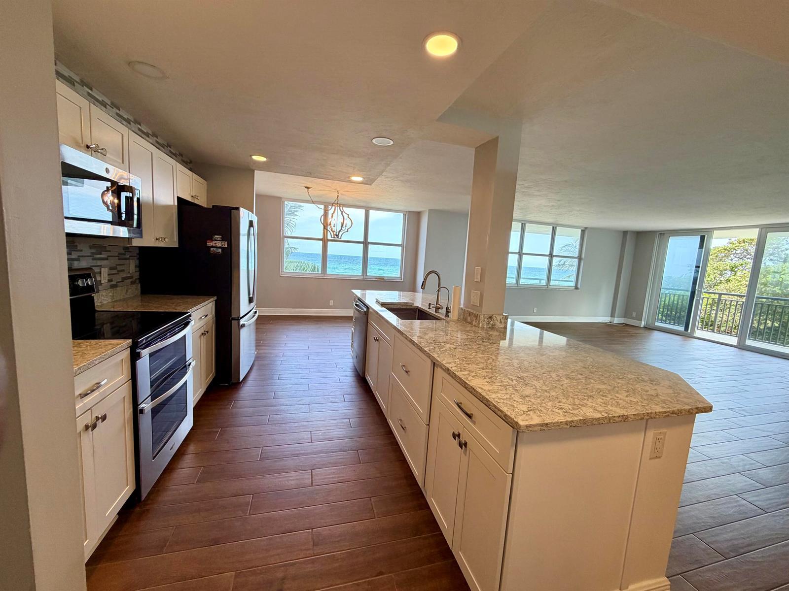 1147 Hillsboro Mile # 214, Hillsboro Beach FL 33062 photo 3
