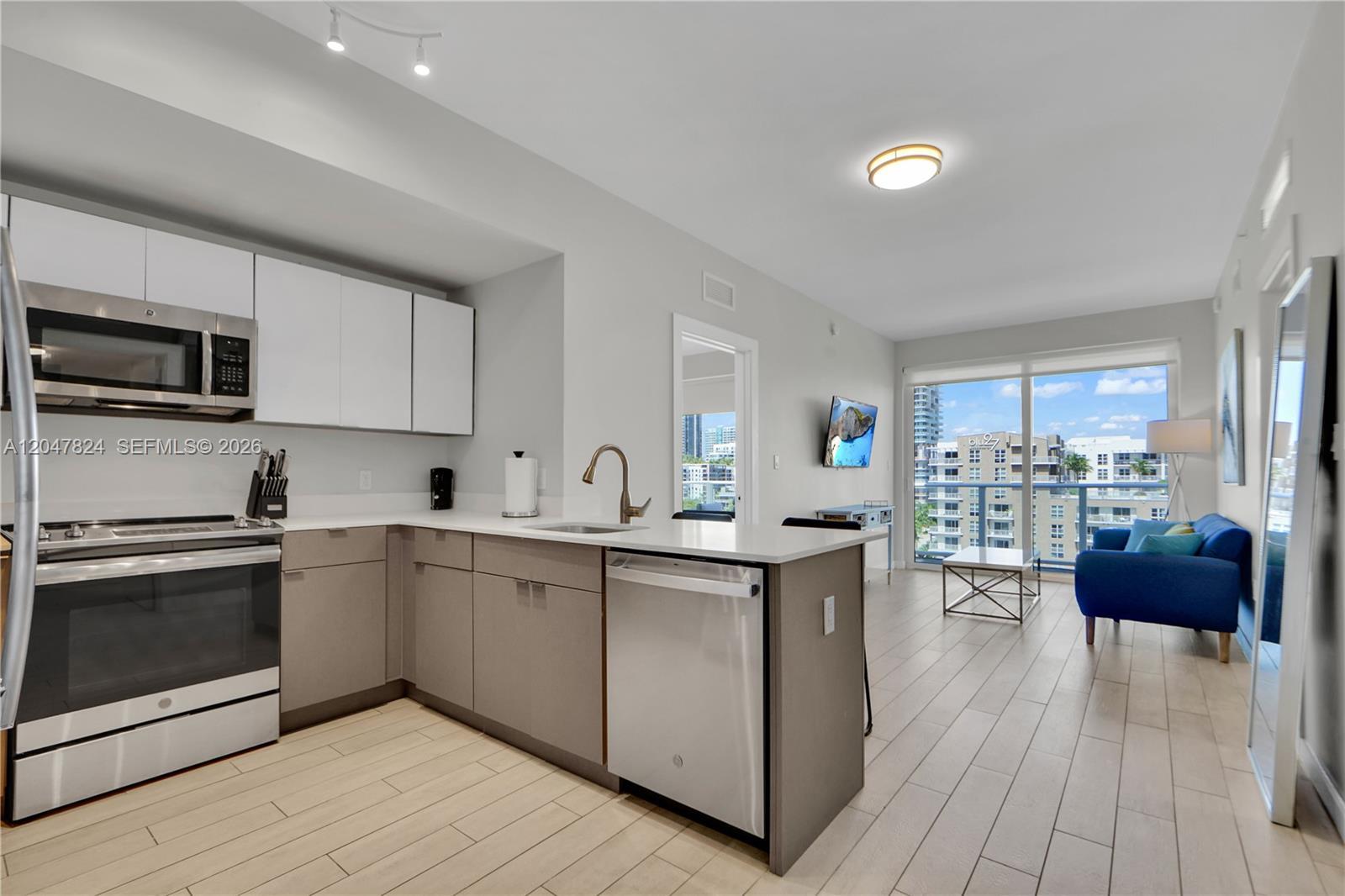 321 NE 26th St # 806, Miami FL 33137 photo 4
