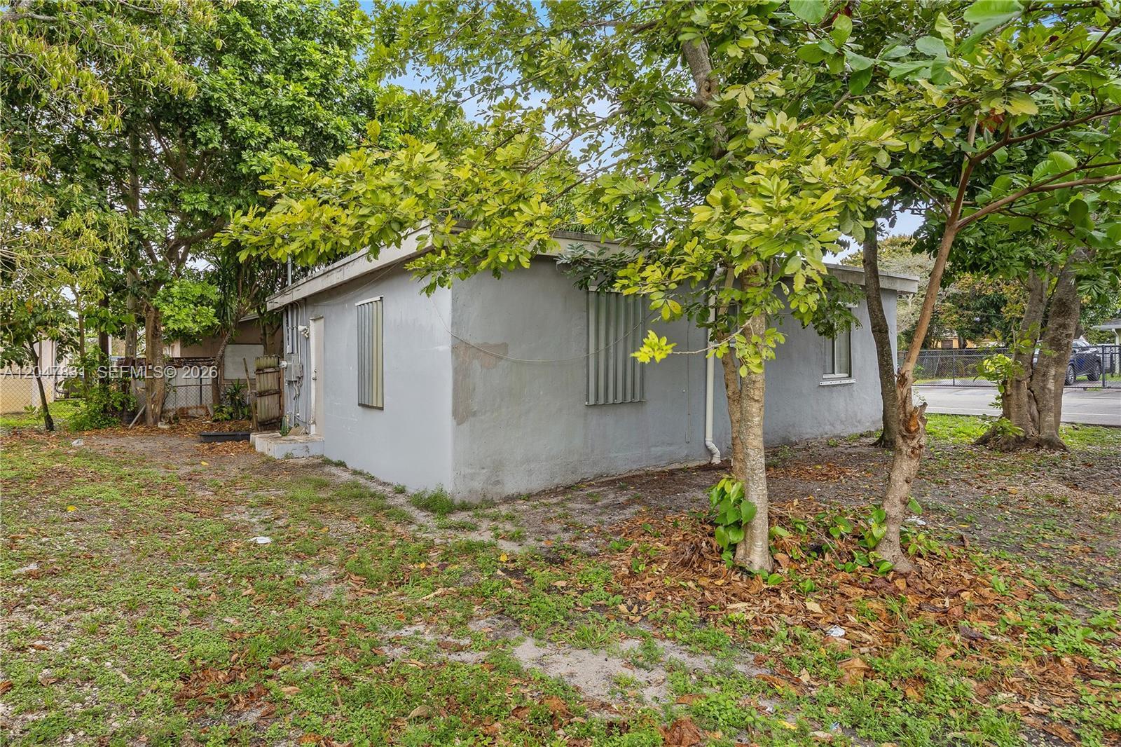 2901 Nw 9th Ct, Fort Lauderdale FL 33311 photo 2