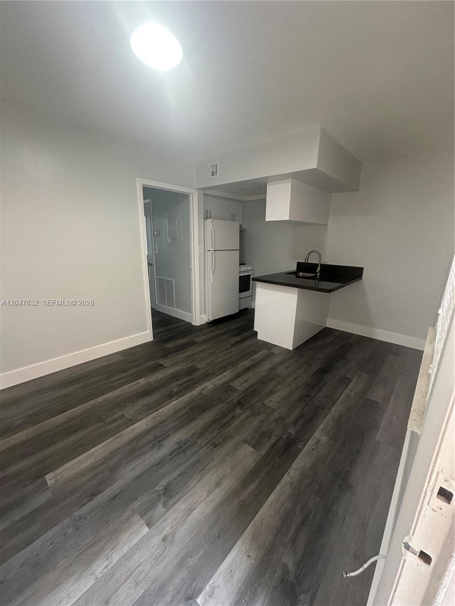 1208 Salzedo St # 7, Coral Gables FL 33134 photo 3
