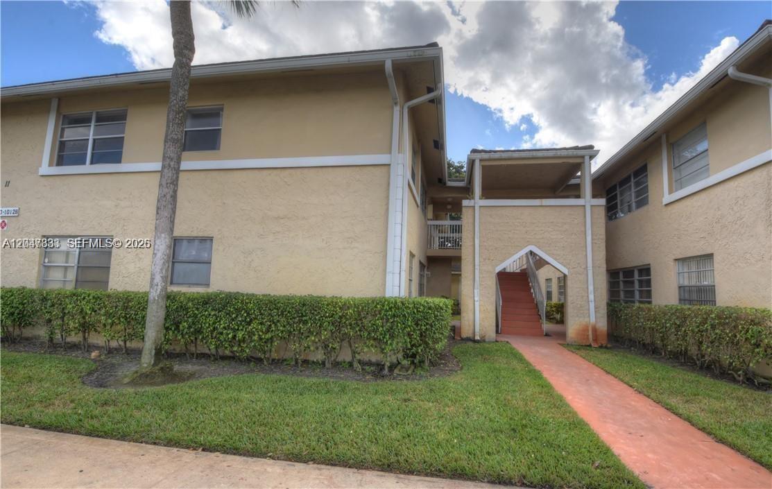10116 Twin Lakes Dr # C, Coral Springs FL 33071 photo 2