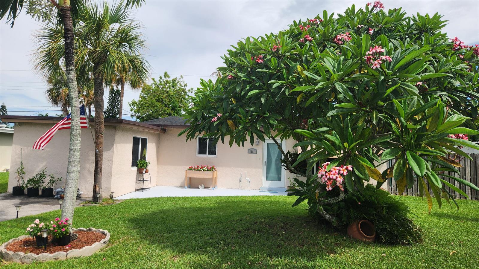 1411 W River Drive, Margate FL 33063