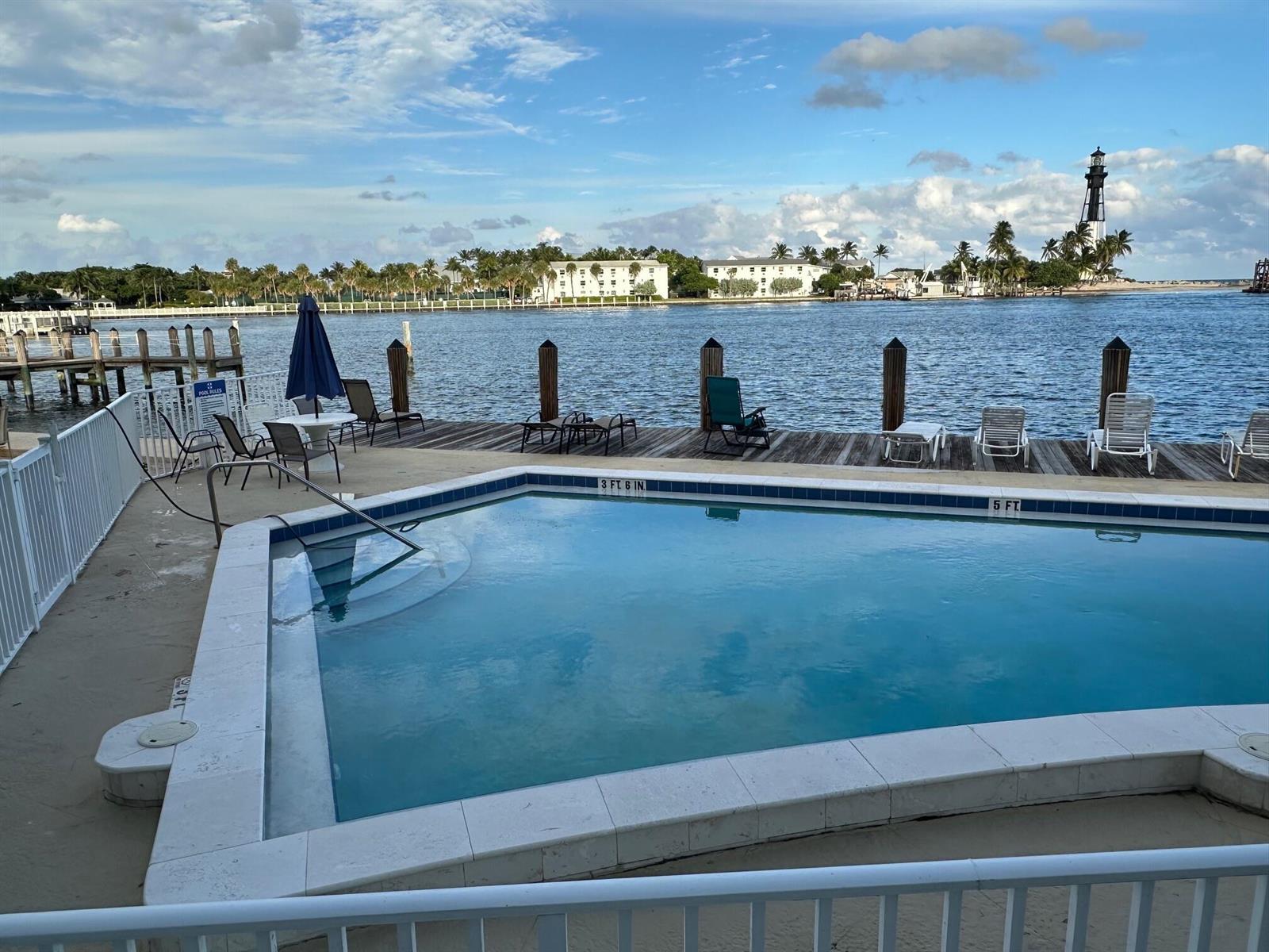 2508 Bay Drive, Pompano Beach FL 33062 photo 4