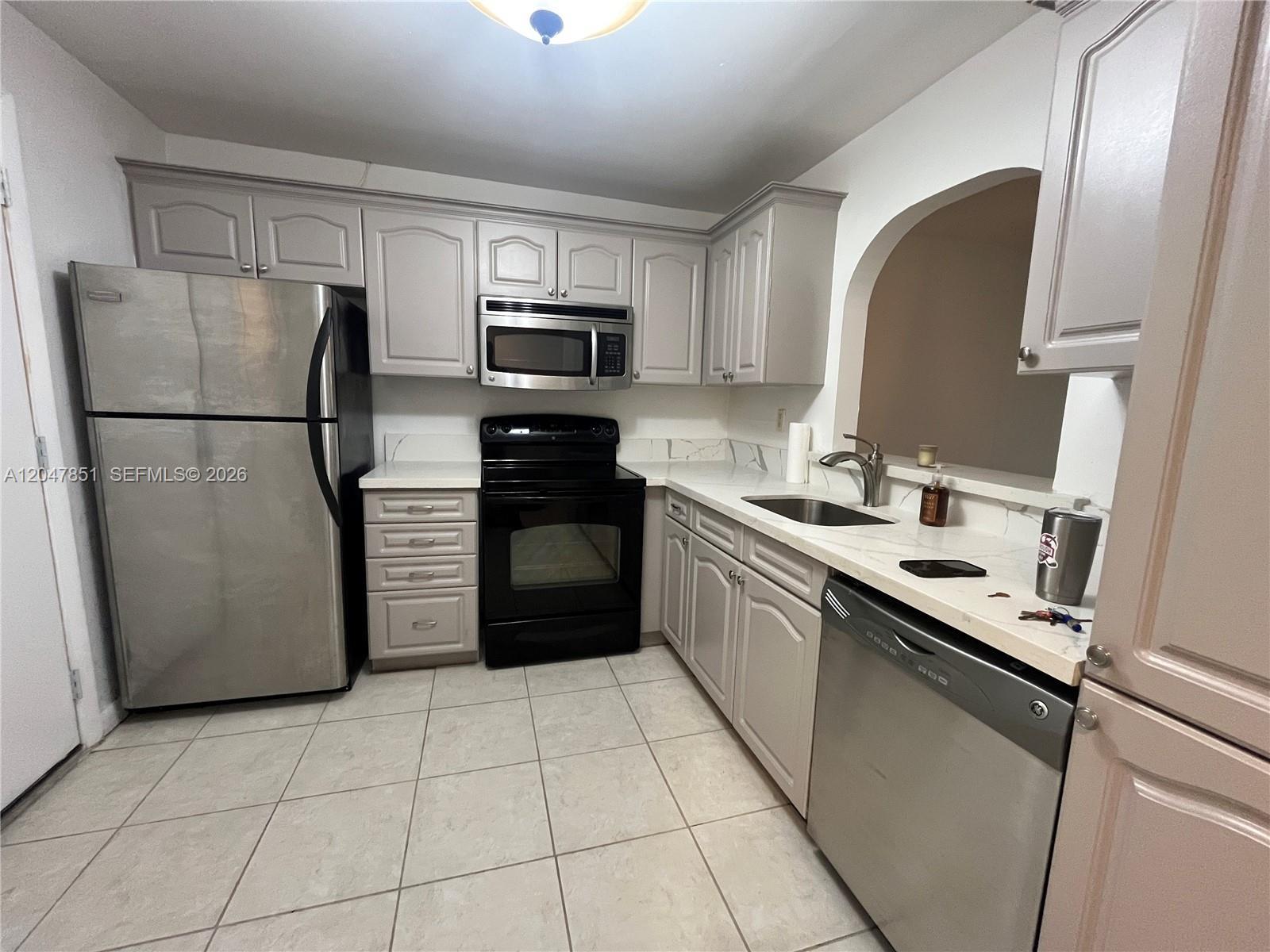 403 NW 68th Ave # 206, Plantation FL 33317 photo 3