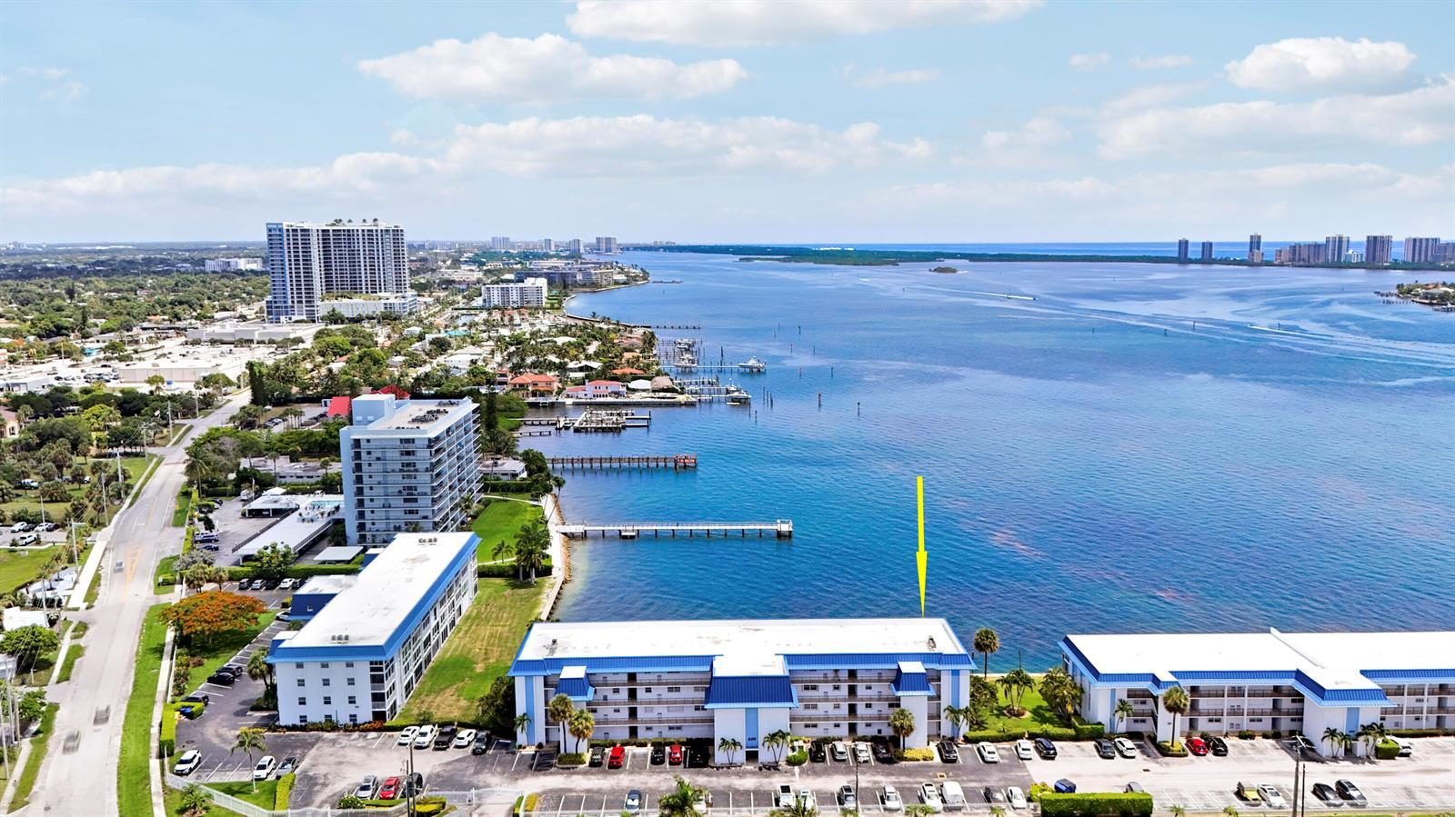 410 Wilma Circle # 308, Riviera Beach FL 33404 photo 3