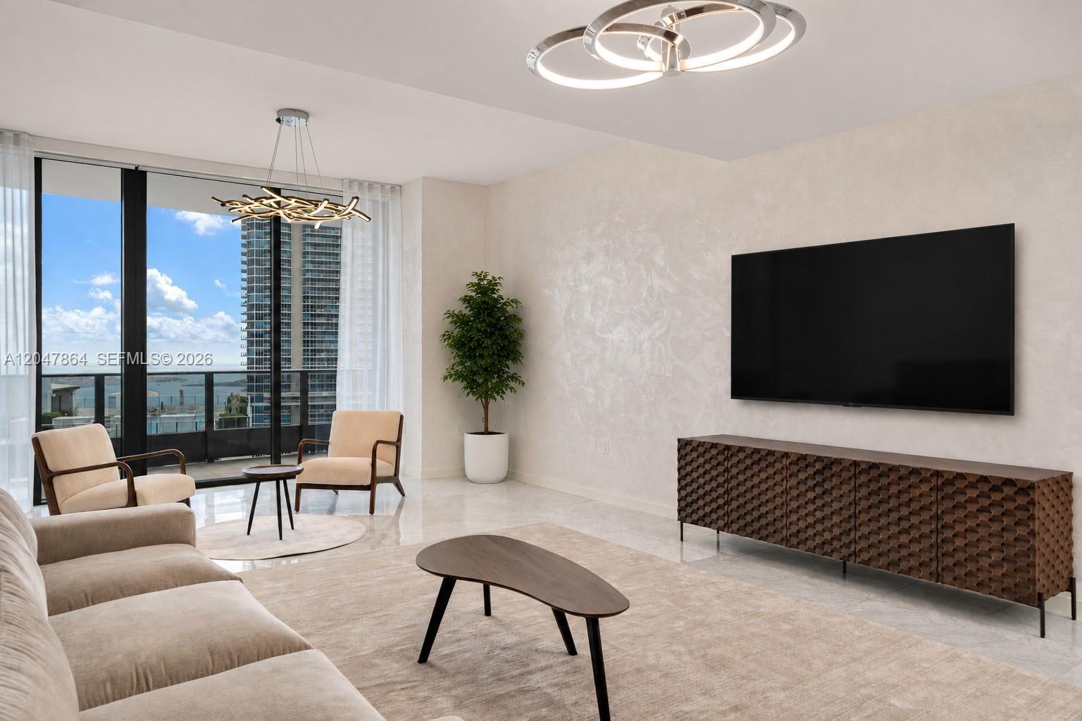 1000 Brickell Plz, Miami FL 33131 photo 2