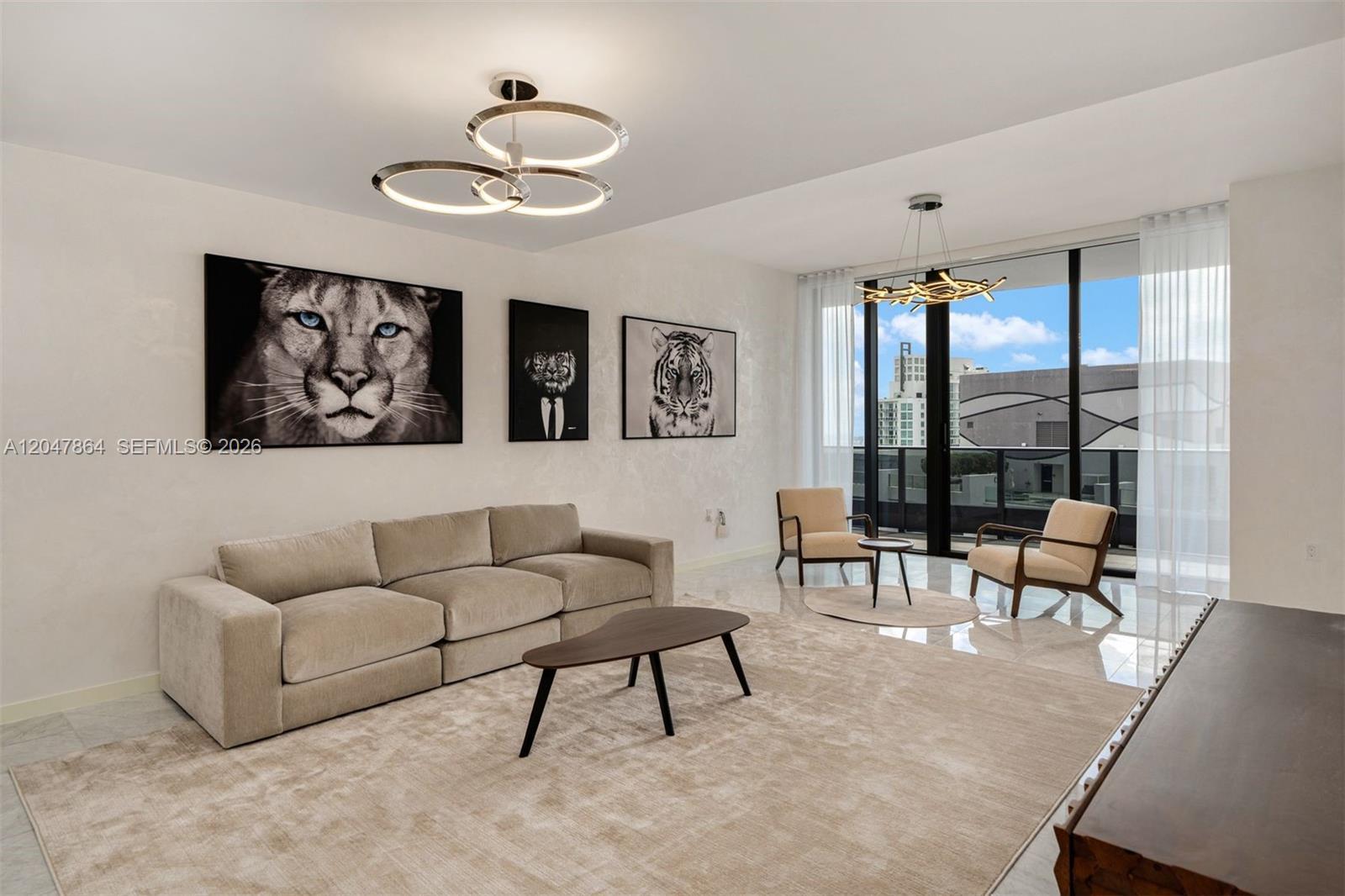 1000 Brickell Plz, Miami FL 33131 photo 4