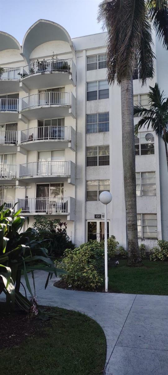 496 NW 165th Street Rd # 608, Miami FL 33169 photo 2