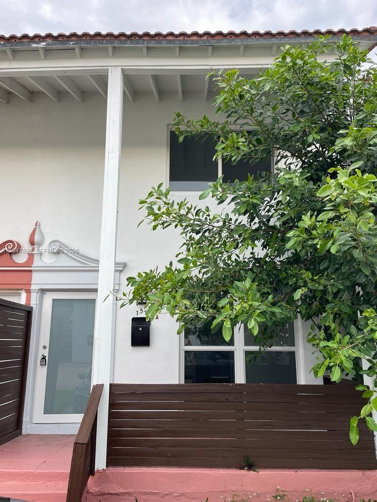 757 85th St, Miami Beach FL 33141