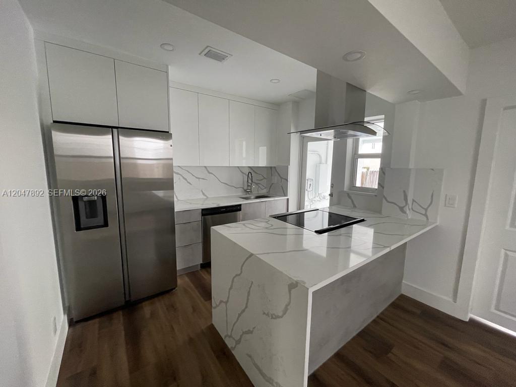757 85th St, Miami Beach FL 33141 photo 4