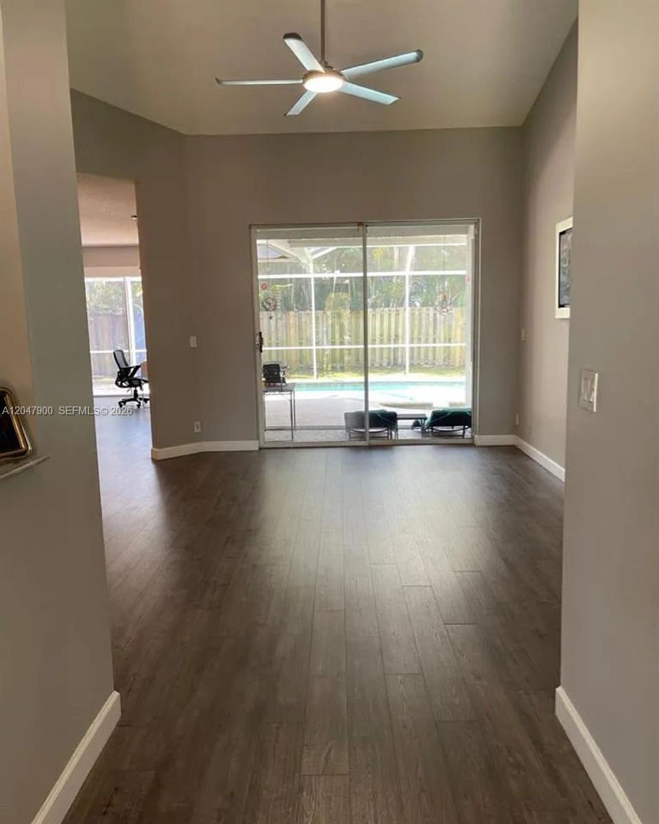 10644 Edinburgh St, Cooper City FL 33026 photo 2