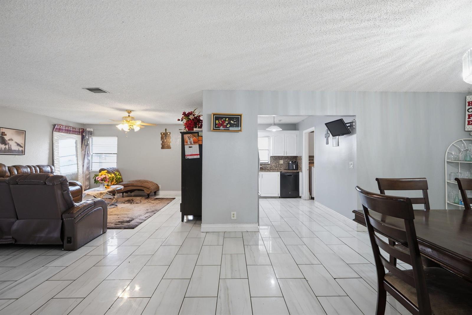1301 SW 75th Avenue, North Lauderdale FL 33068