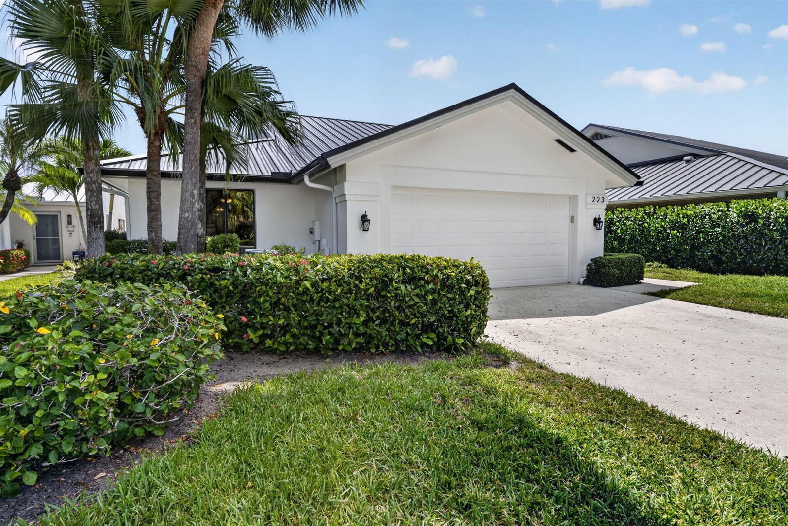 223 E River Park Drive, Jupiter FL 33477 photo 2