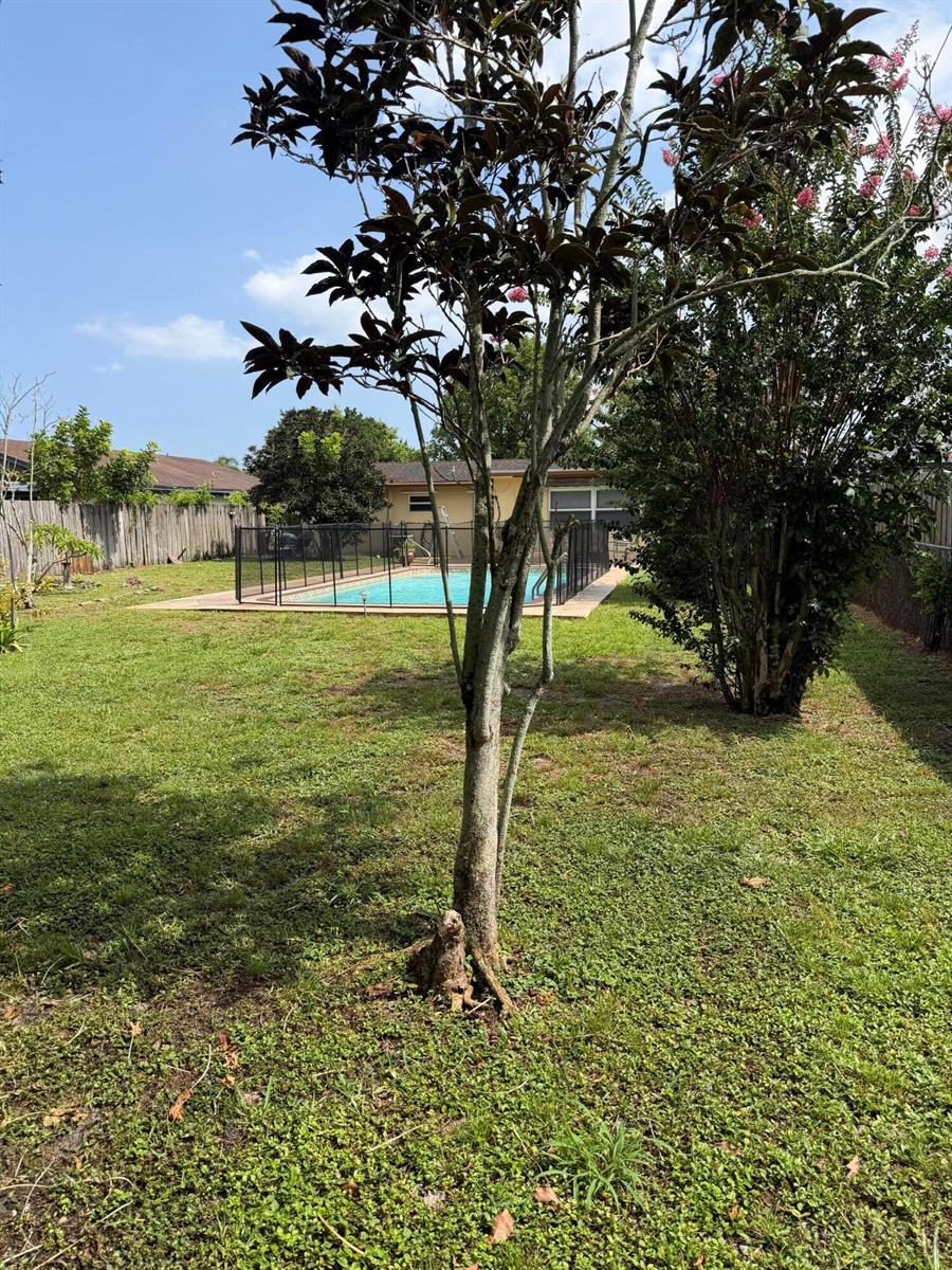 4353 Broadway Street, Lake Worth FL 33461 photo 2