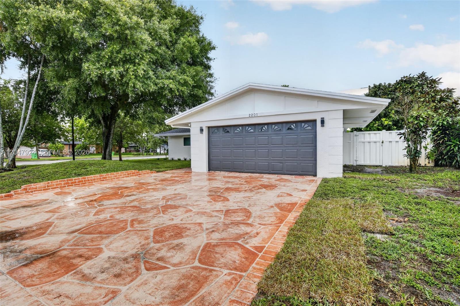 2201 NW 81st Ave, Sunrise FL 33322