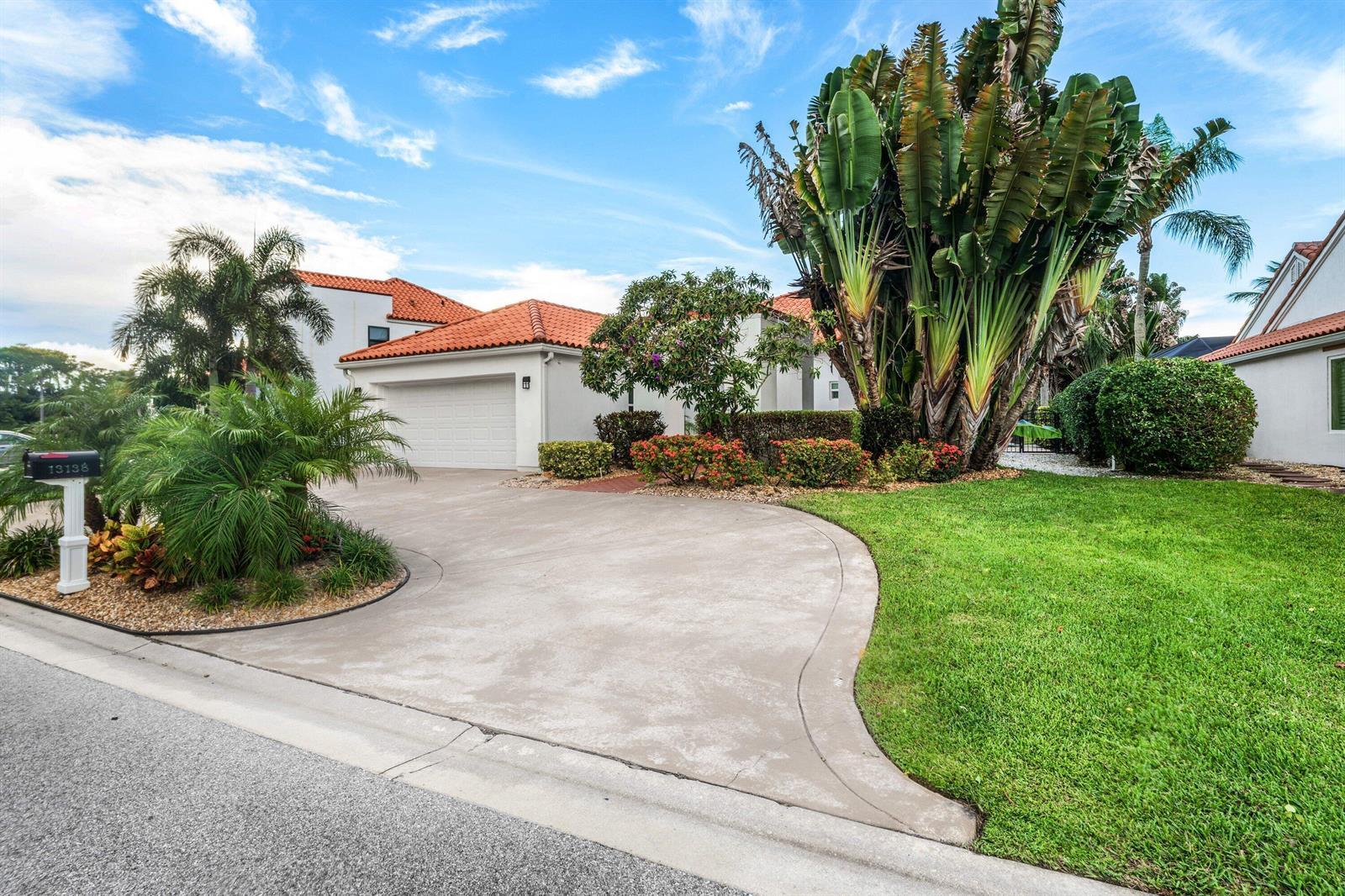 13138 Touchstone Place, Palm Beach Gardens FL 33418 photo 2