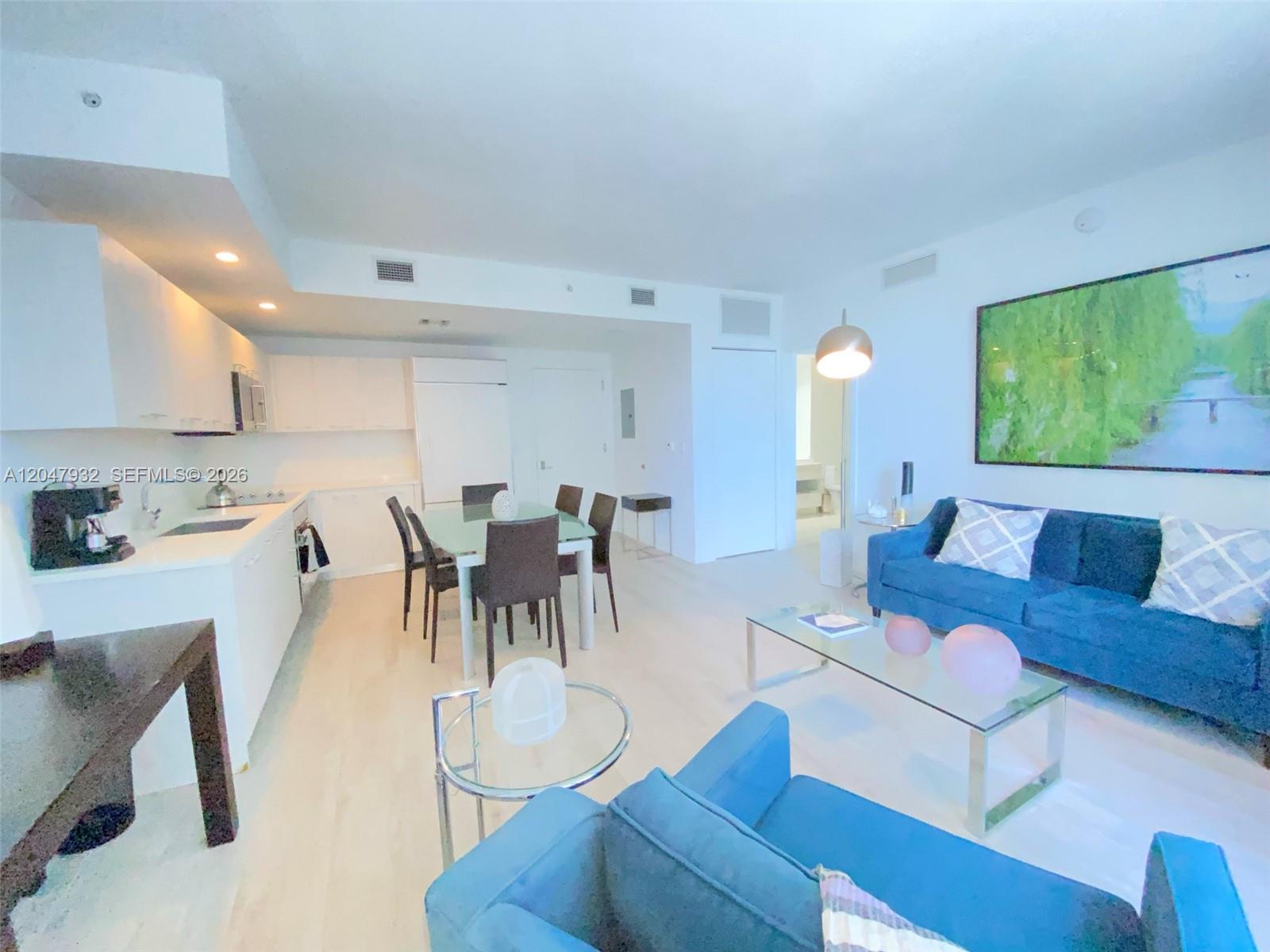 55 SW 9th Street # 2102, Miami FL 33130 photo 2