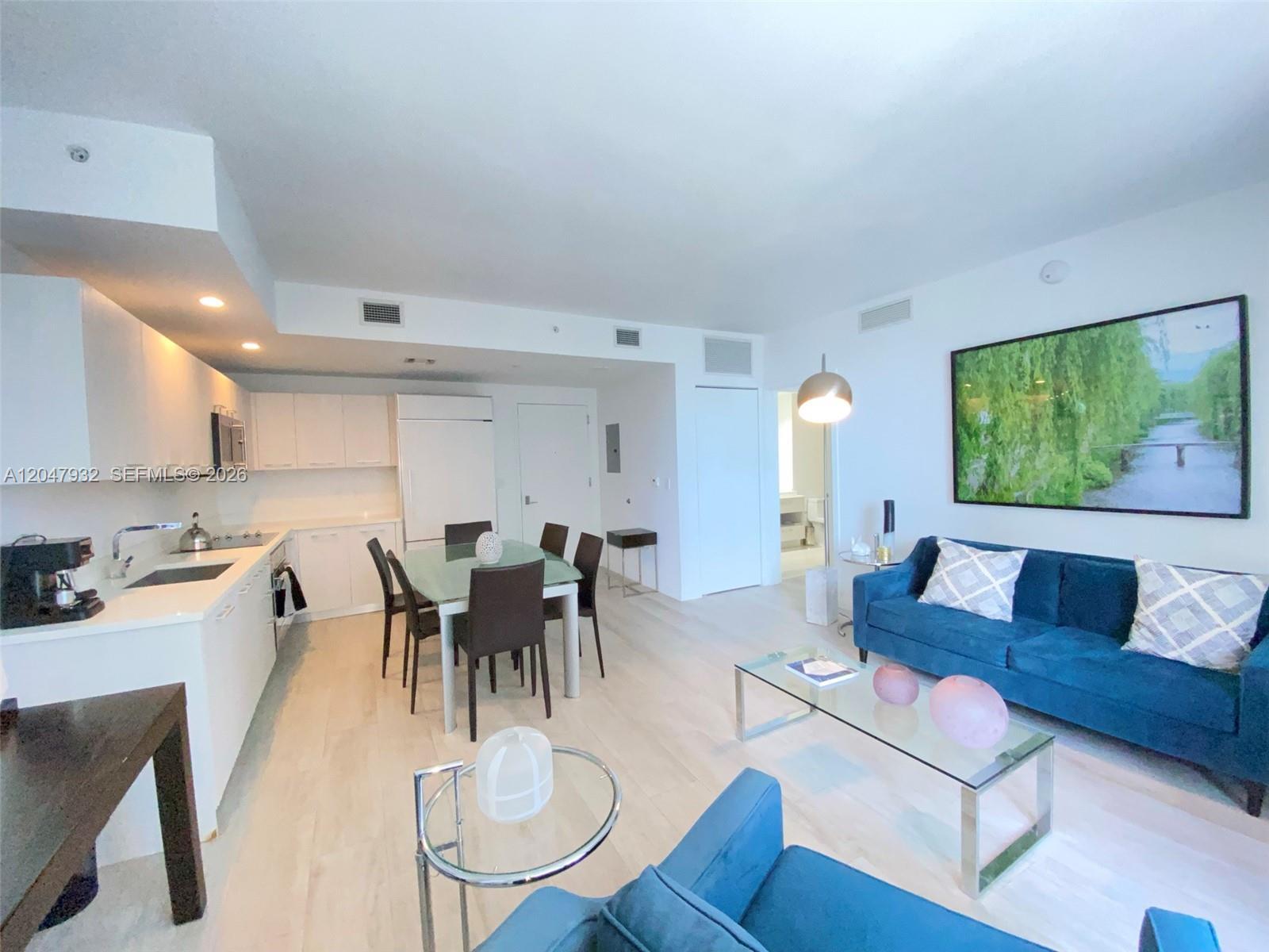 55 SW 9th Street # 2102, Miami FL 33130 photo 4