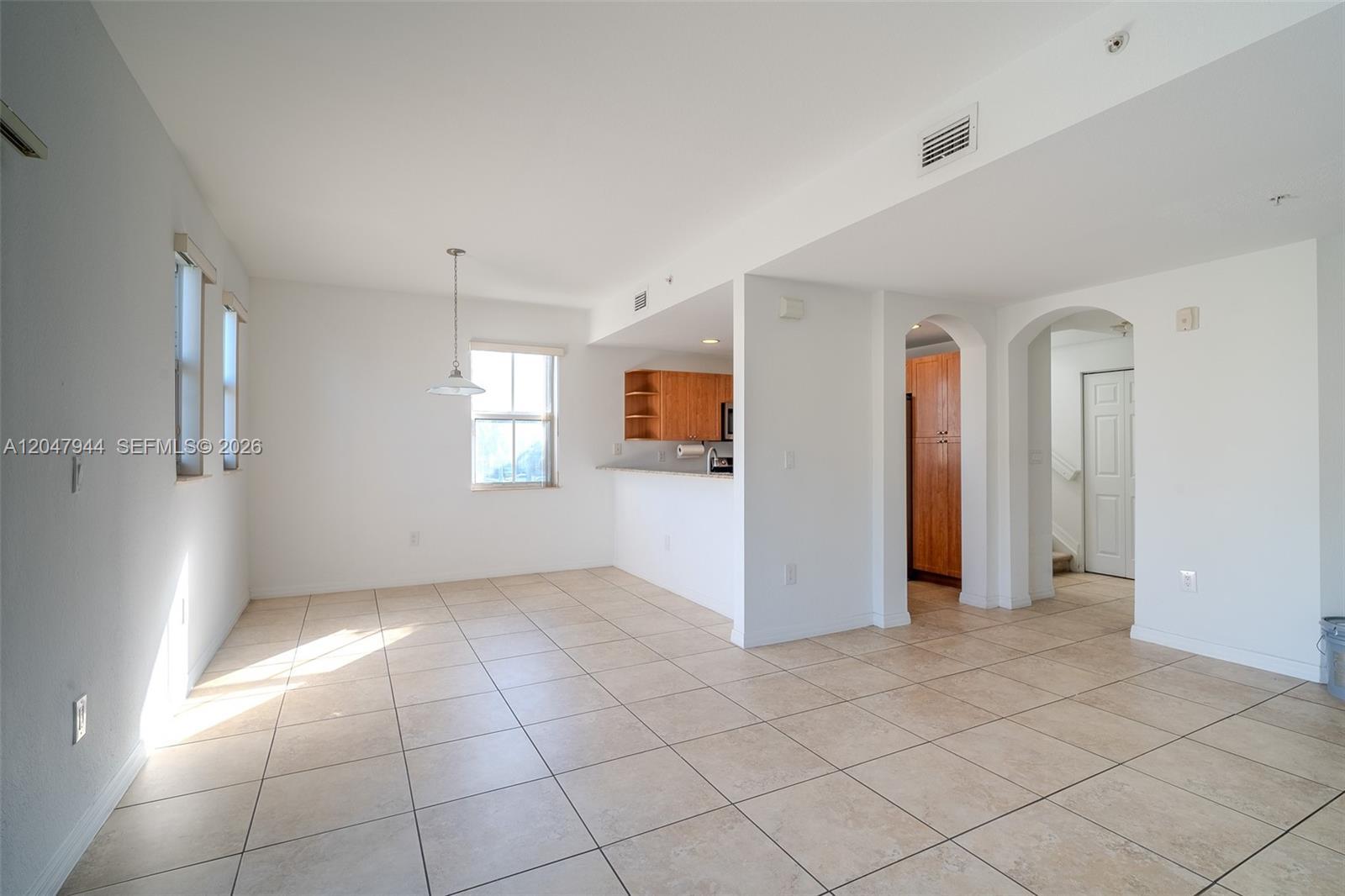 10855 NW 88th Ter # 212, Doral FL 33178 photo 2