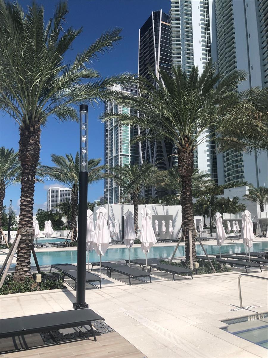 851 NE 1st Ave # 3705, Miami FL 33132 photo 4