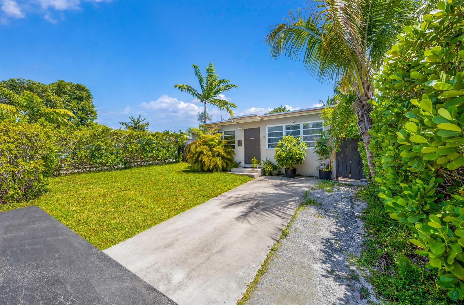 2326 Harding Street # 2326, Hollywood FL 33020 photo 2