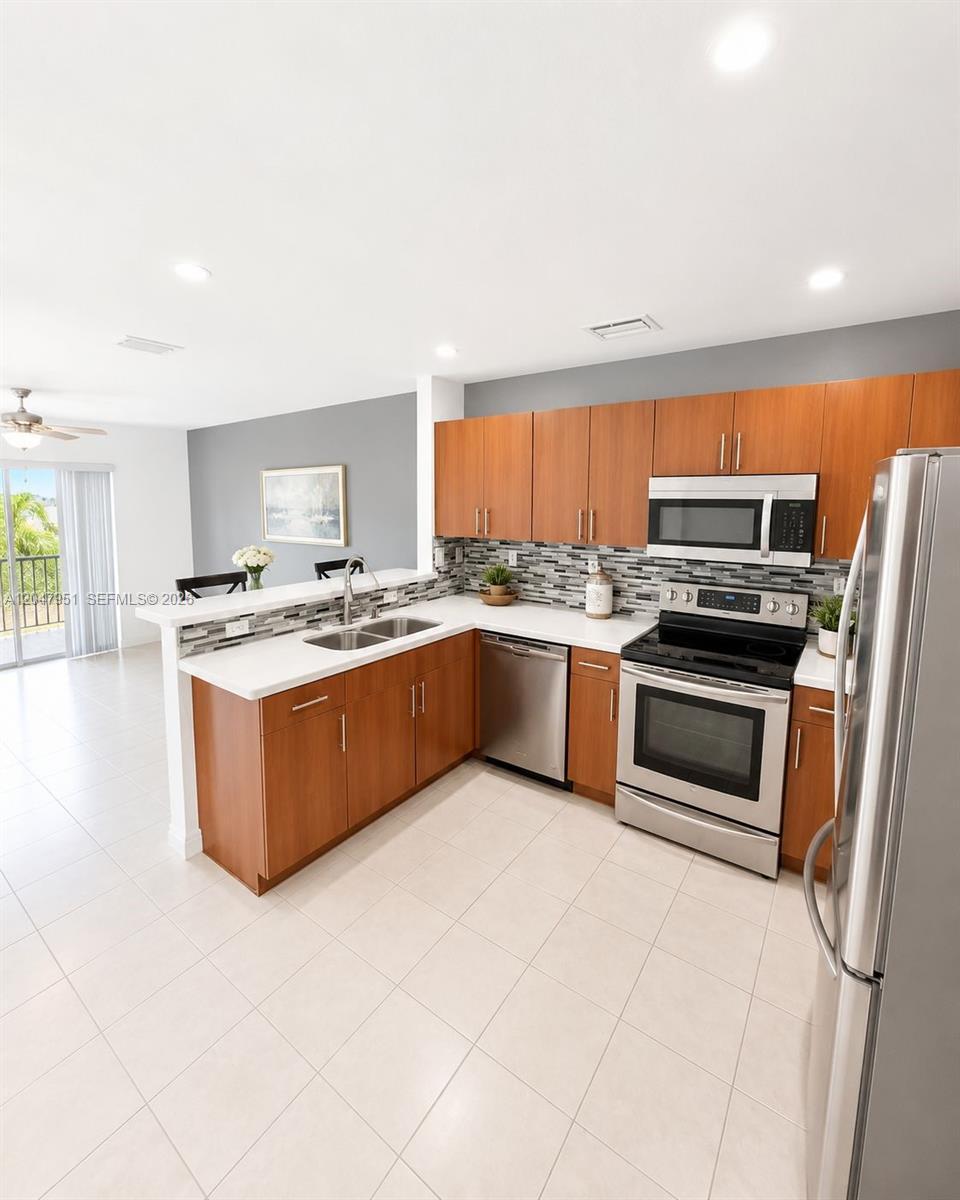 3092 SW 129th Ter # 102, Miramar FL 33027 photo 2