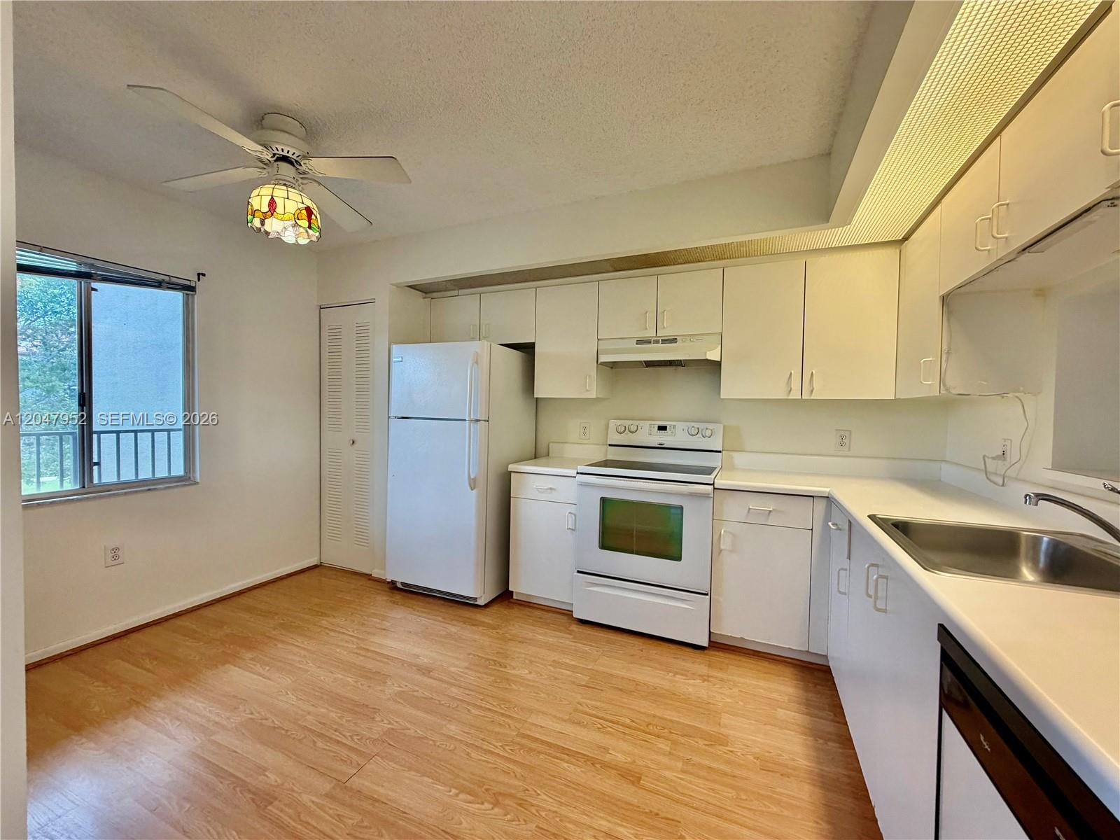 1351 SW 141st Ave # 308G, Pembroke Pines FL 33027 photo 3
