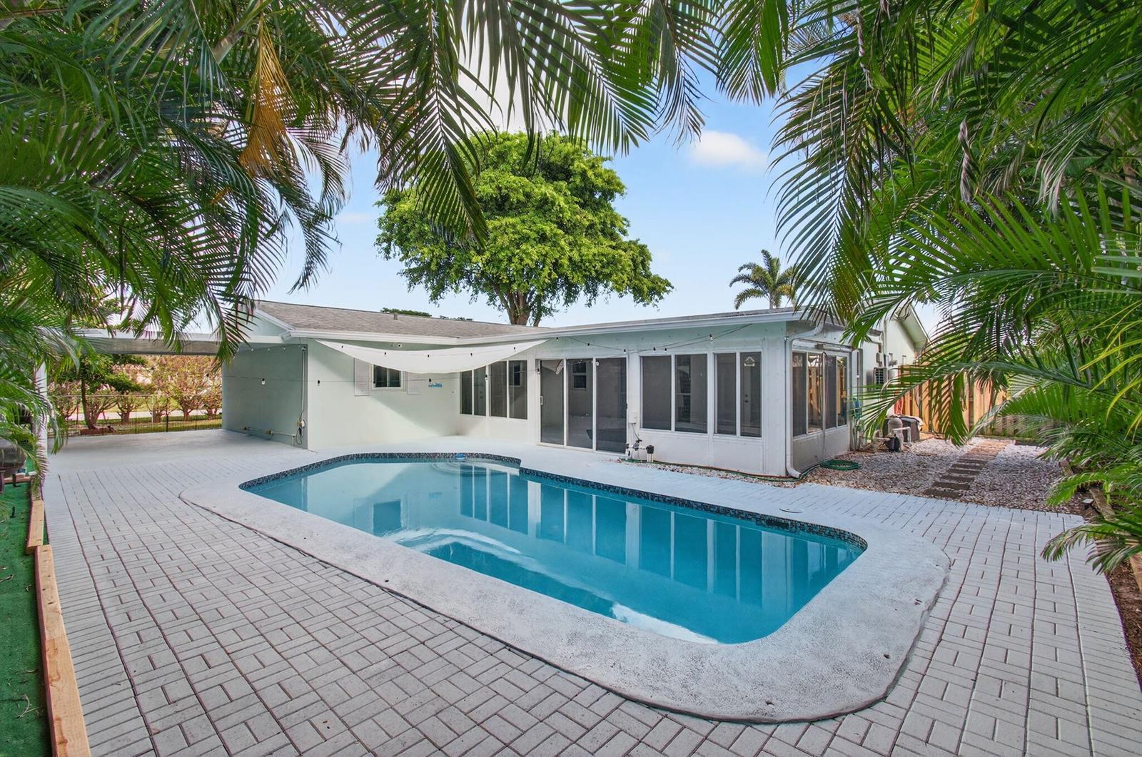 699 NW 16th Avenue, Boca Raton FL 33486