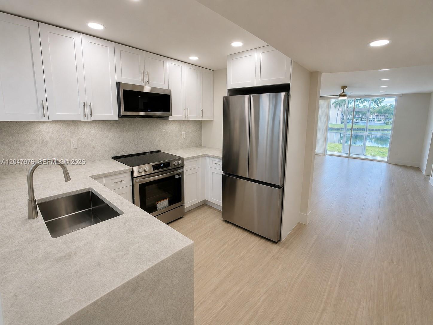 8600 Sunrise Lakes Blvd # 102, Sunrise FL 33322