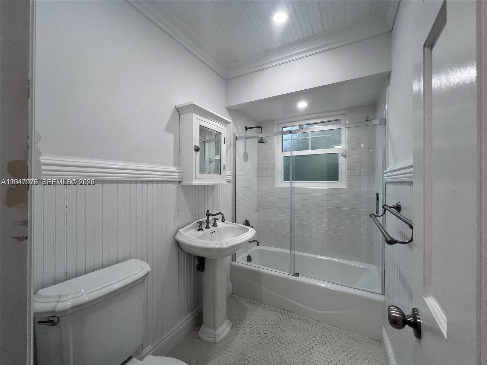 1452 Urbino Ave, Coral Gables FL 33146 photo 5