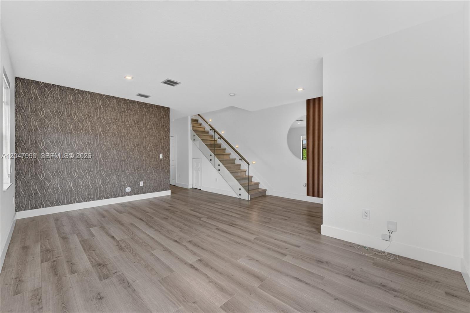 10908 W 32nd Ln, Hialeah FL 33018 photo 4
