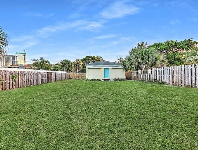 719 9th St, West Palm Beach FL 33401 photo 2