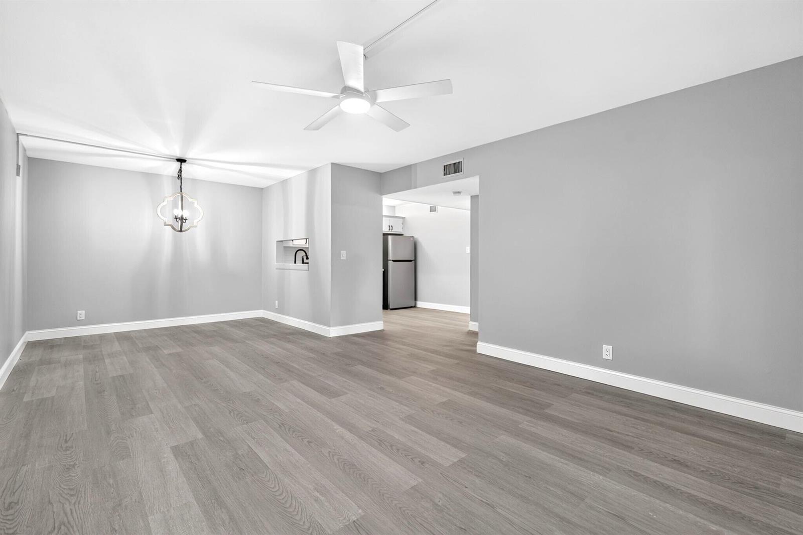 6495 Chasewood Drive # B, Jupiter FL 33458 photo 2
