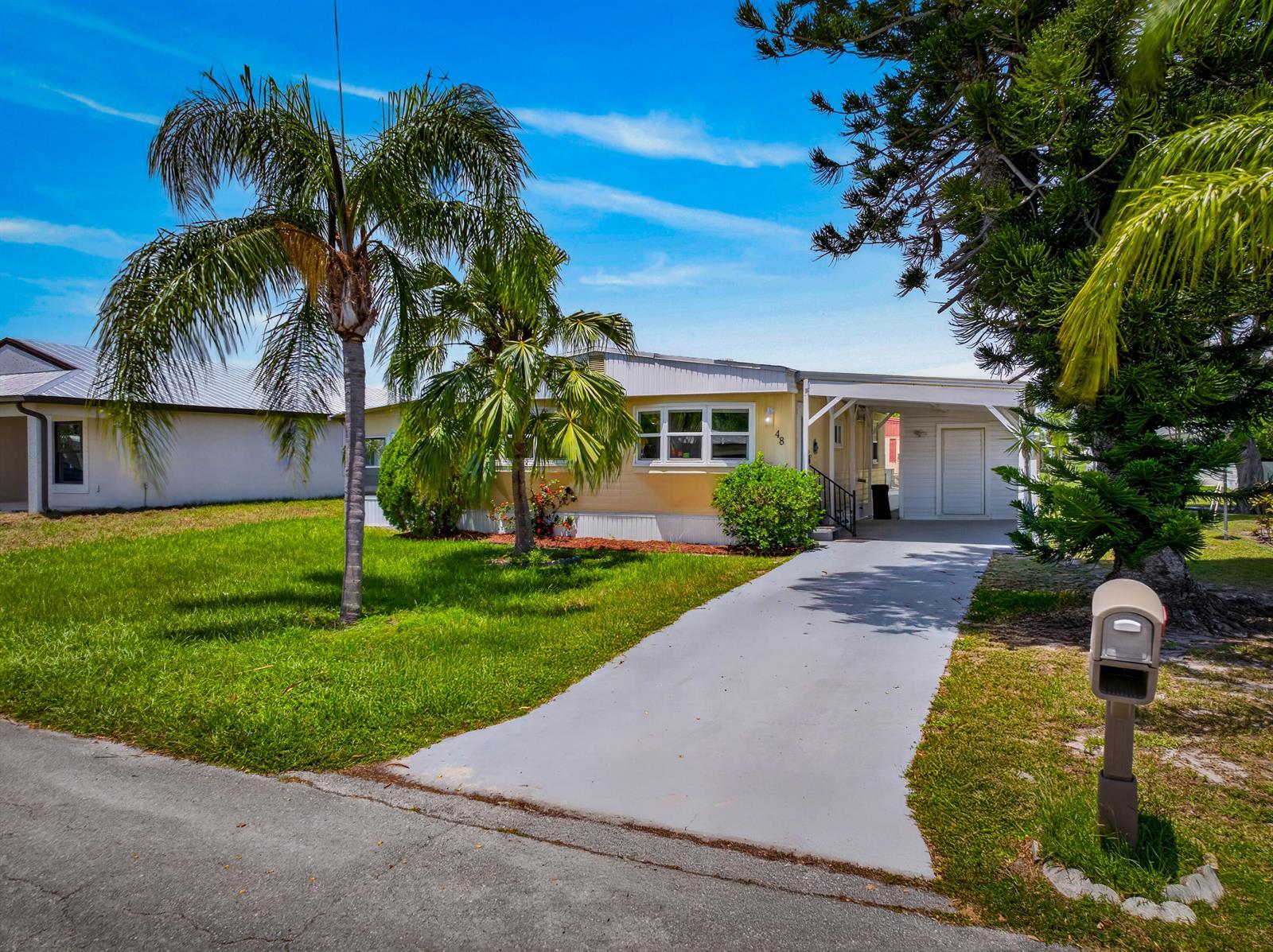 48 Florida Way, Port St. Lucie FL 34952