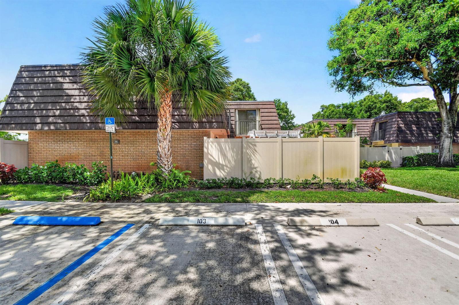 7109 71st Way, West Palm Beach FL 33407 photo 2