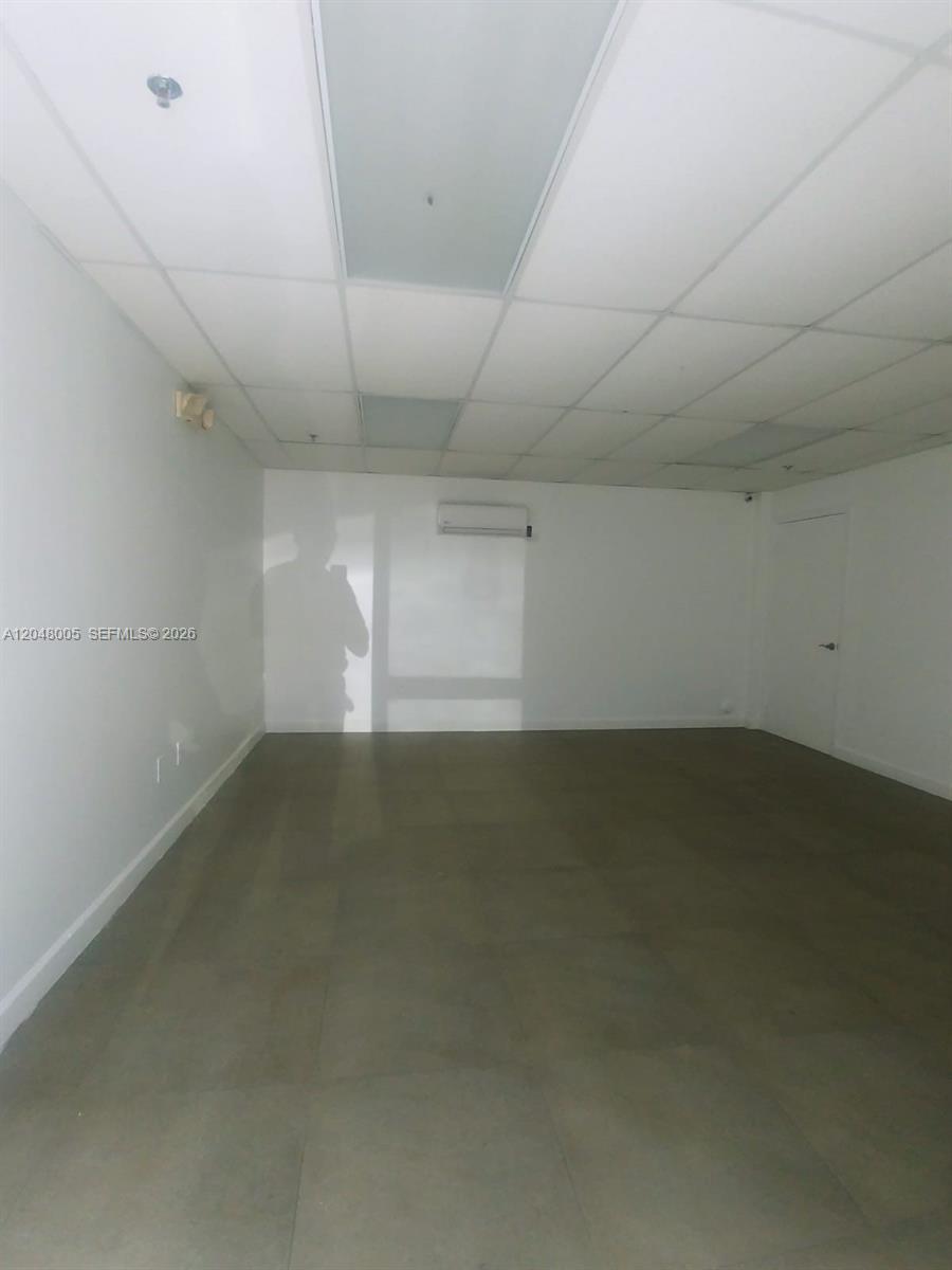 2365 NW 70th Ave 18, Miami FL 33122 photo 2