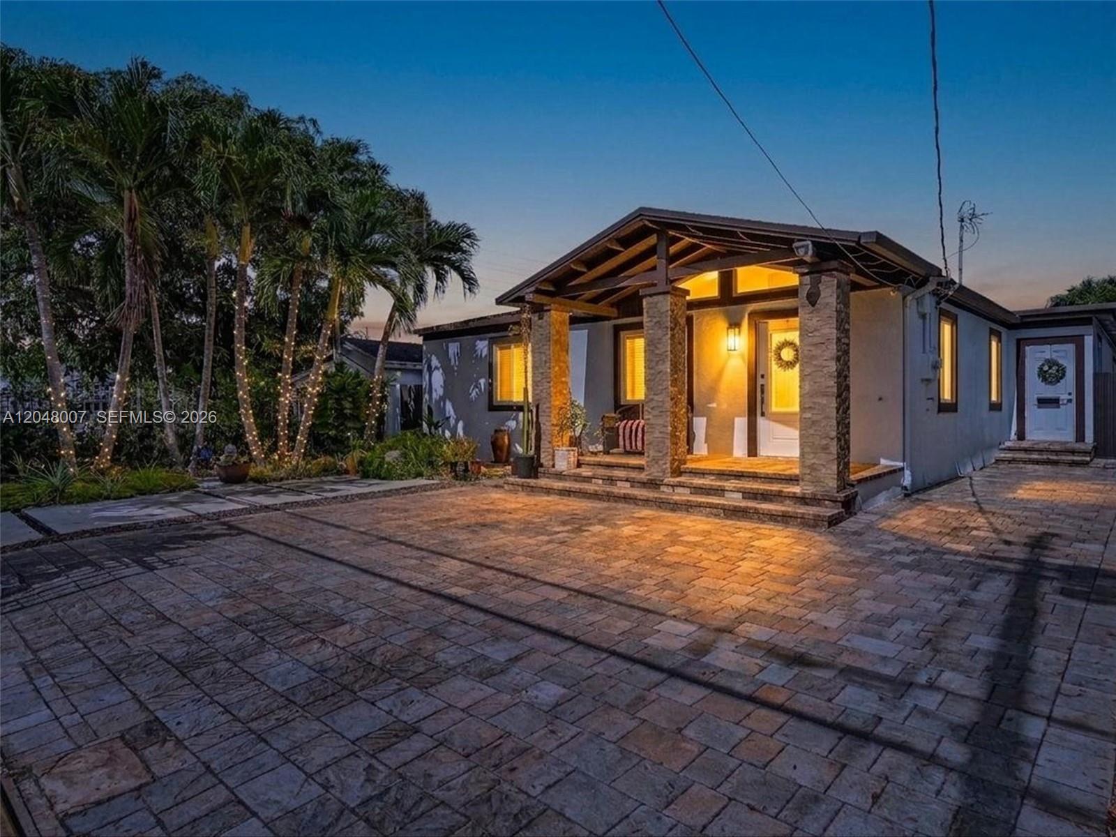 310 SW 65th Ave, Miami FL 33144 photo 2