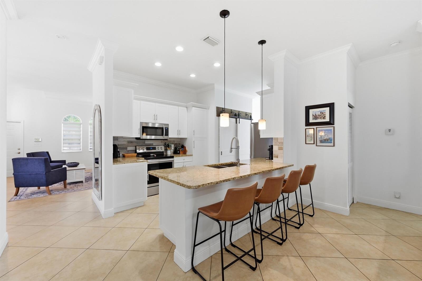 4487 NW 45th Terrace, Coconut Creek FL 33073 photo 3
