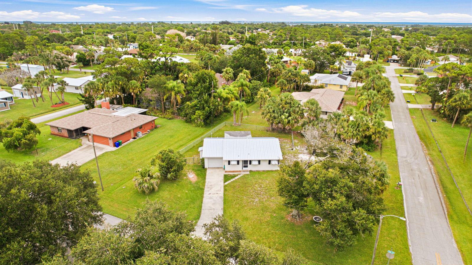 273 Easy Street, Sebastian FL 32958